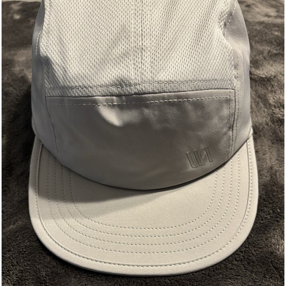 NWT VRST Men's 5 Panel Enthusiast Cap Snapback Closure Breathable OSFM - Gray